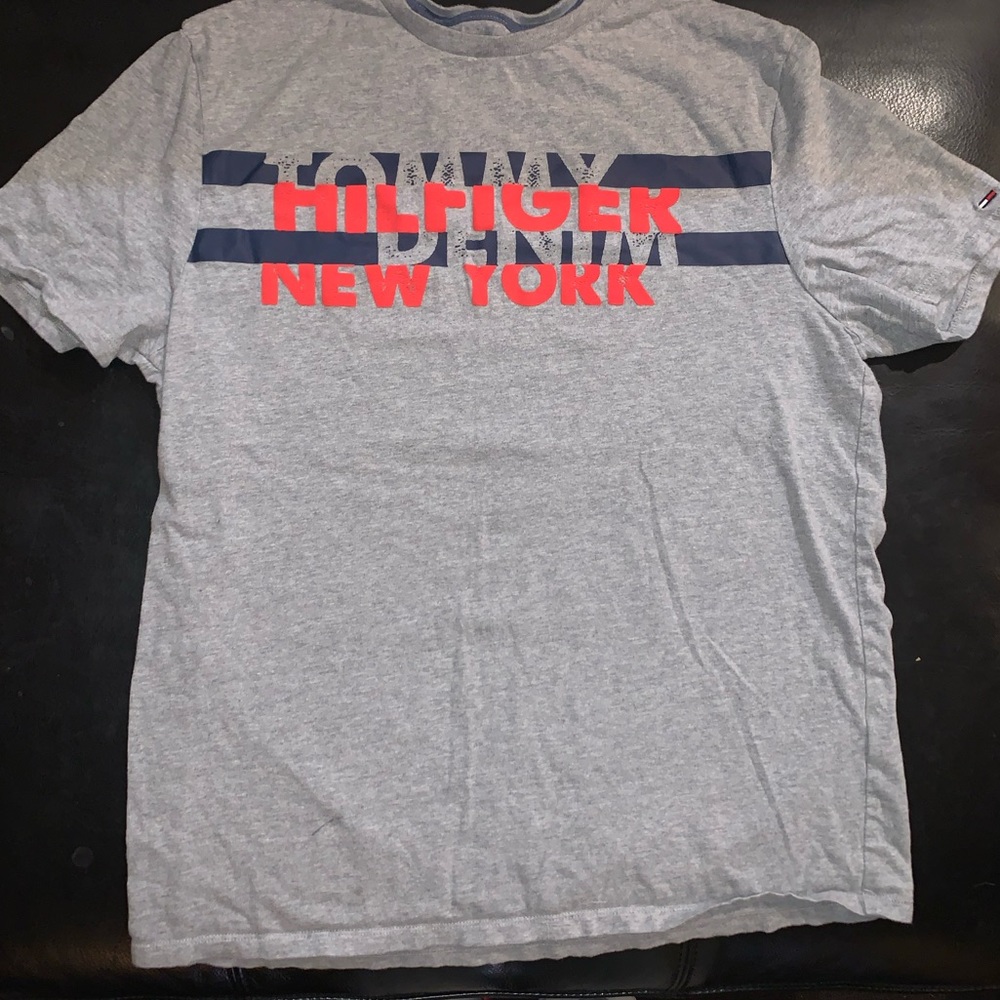 Tommy Hilfiger tee